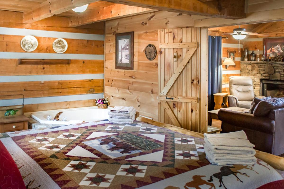 Suits Us Pigeon Forge Ngoại thất bức ảnh