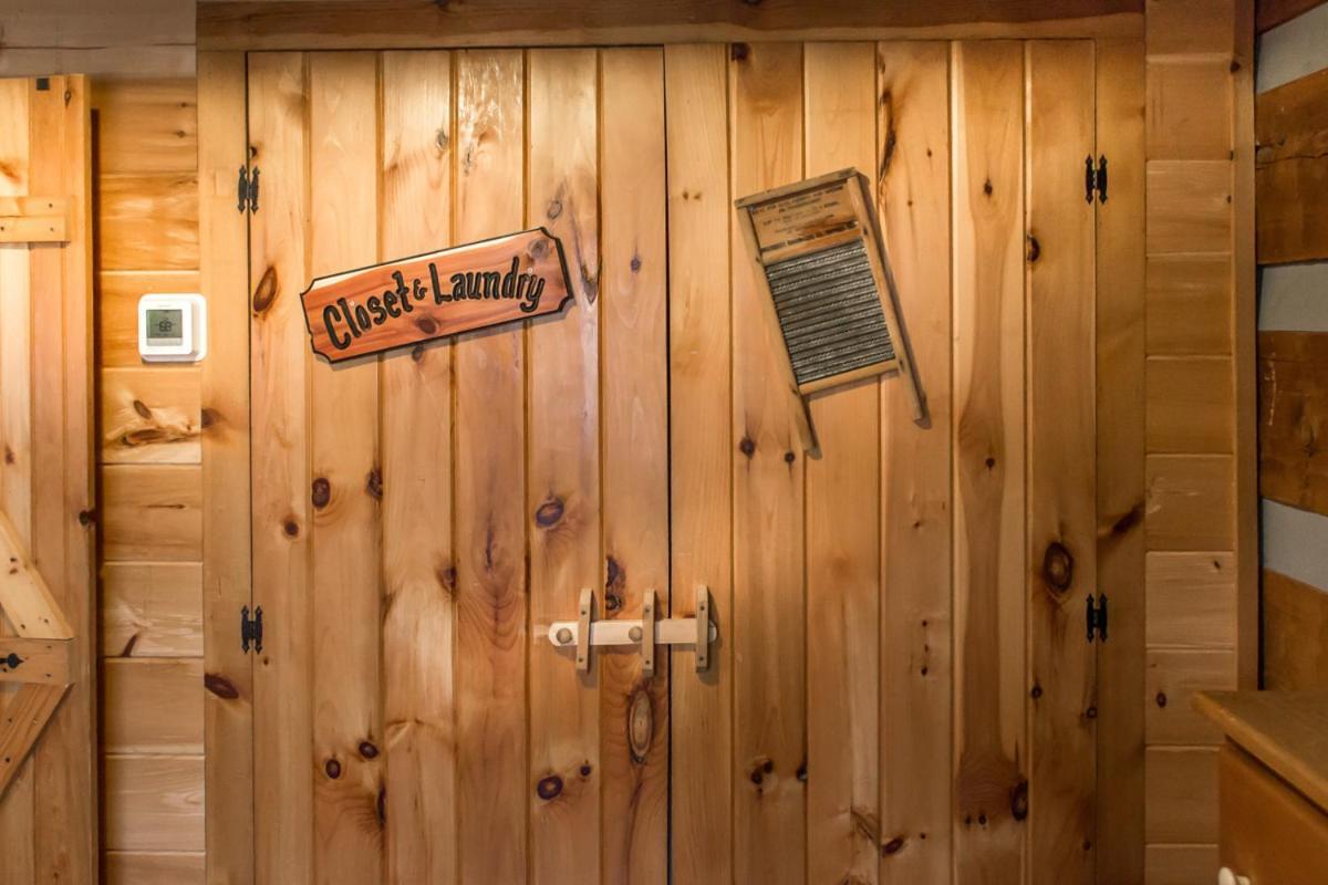 Suits Us Pigeon Forge Ngoại thất bức ảnh