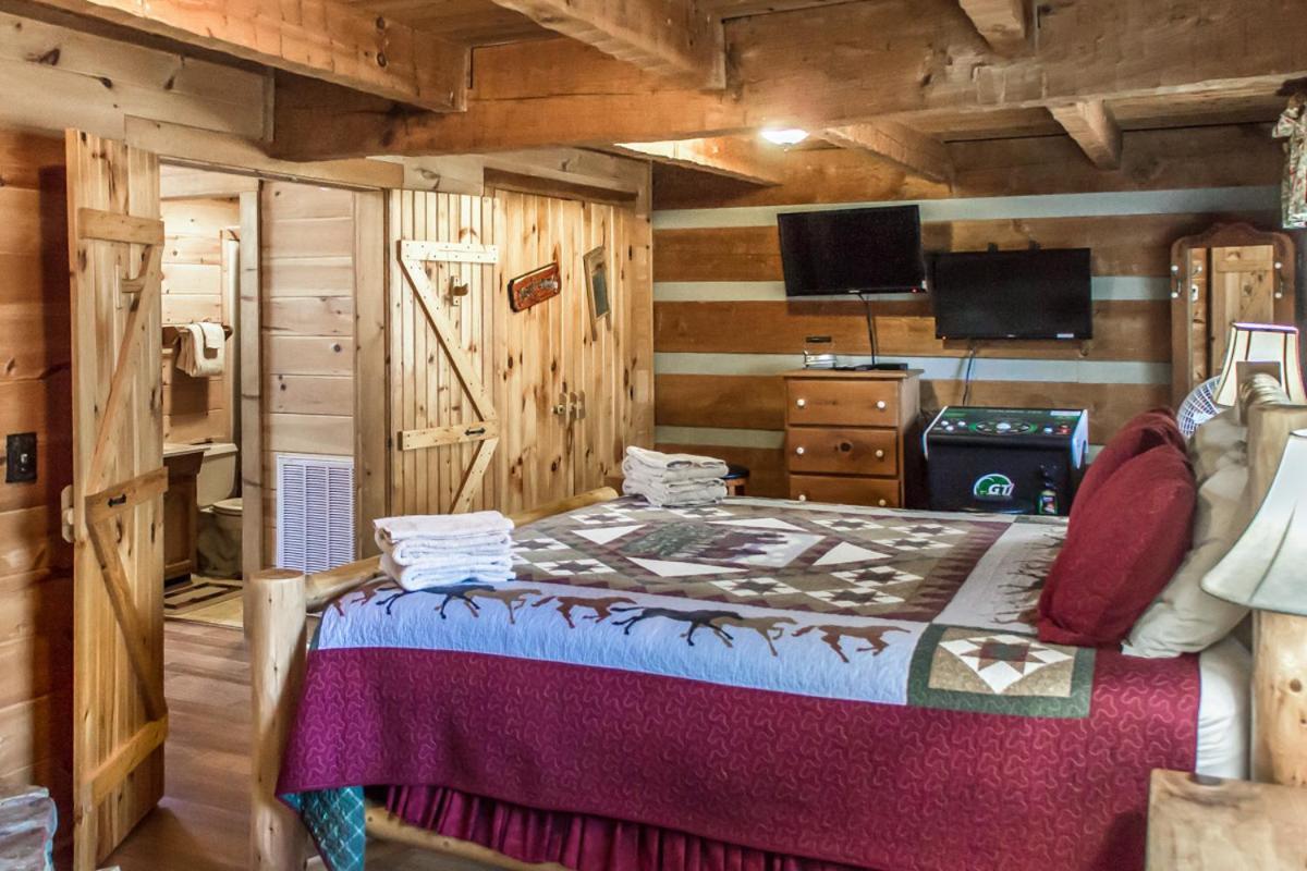 Suits Us Pigeon Forge Ngoại thất bức ảnh
